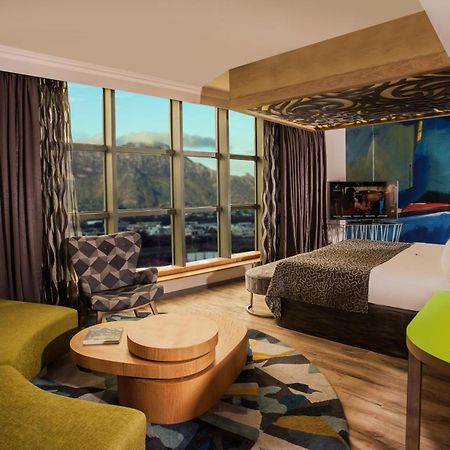 Hennessy Park Hotel Катр-Борн Екстер'єр фото