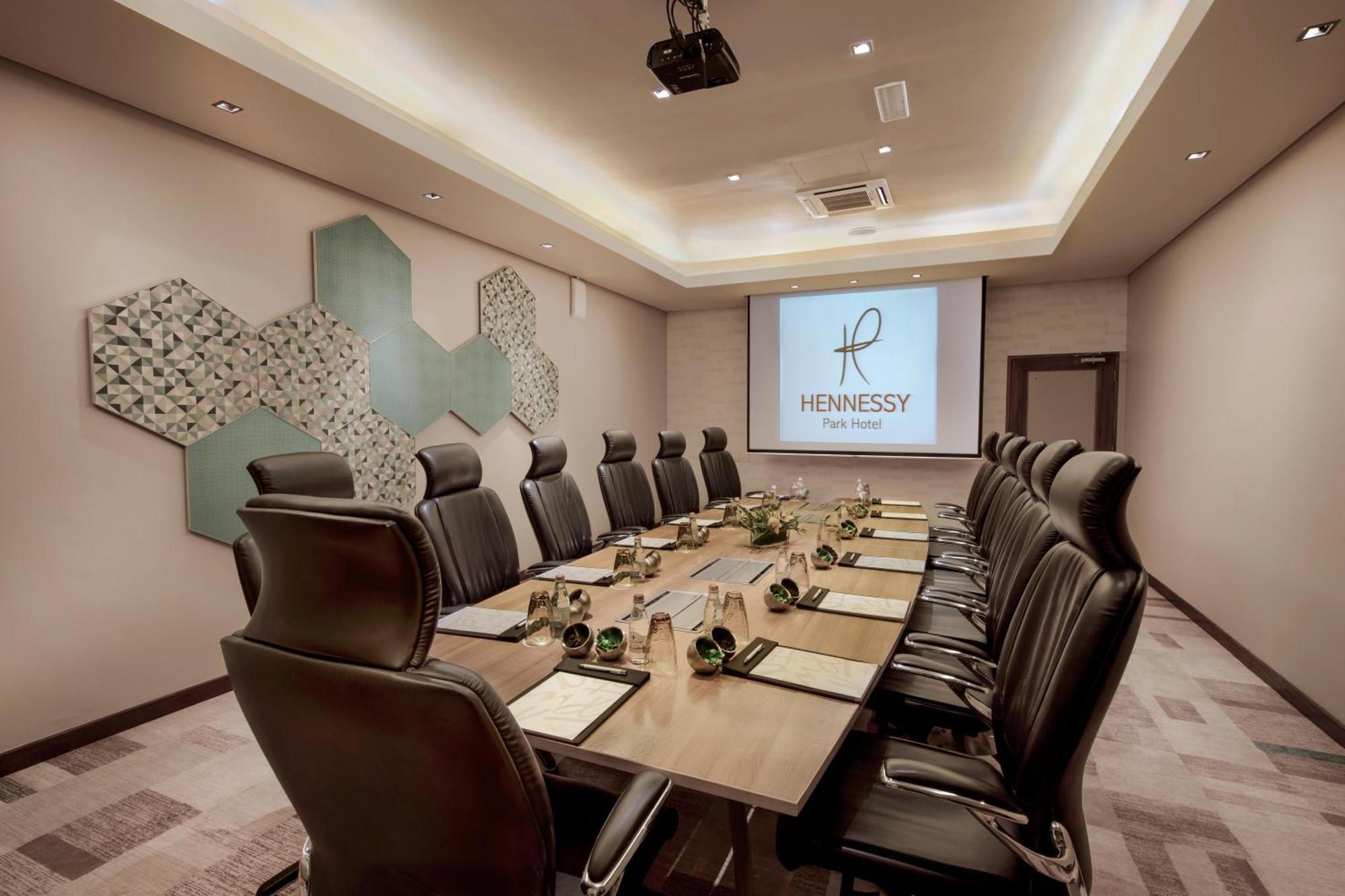 Hennessy Park Hotel Катр-Борн Екстер'єр фото