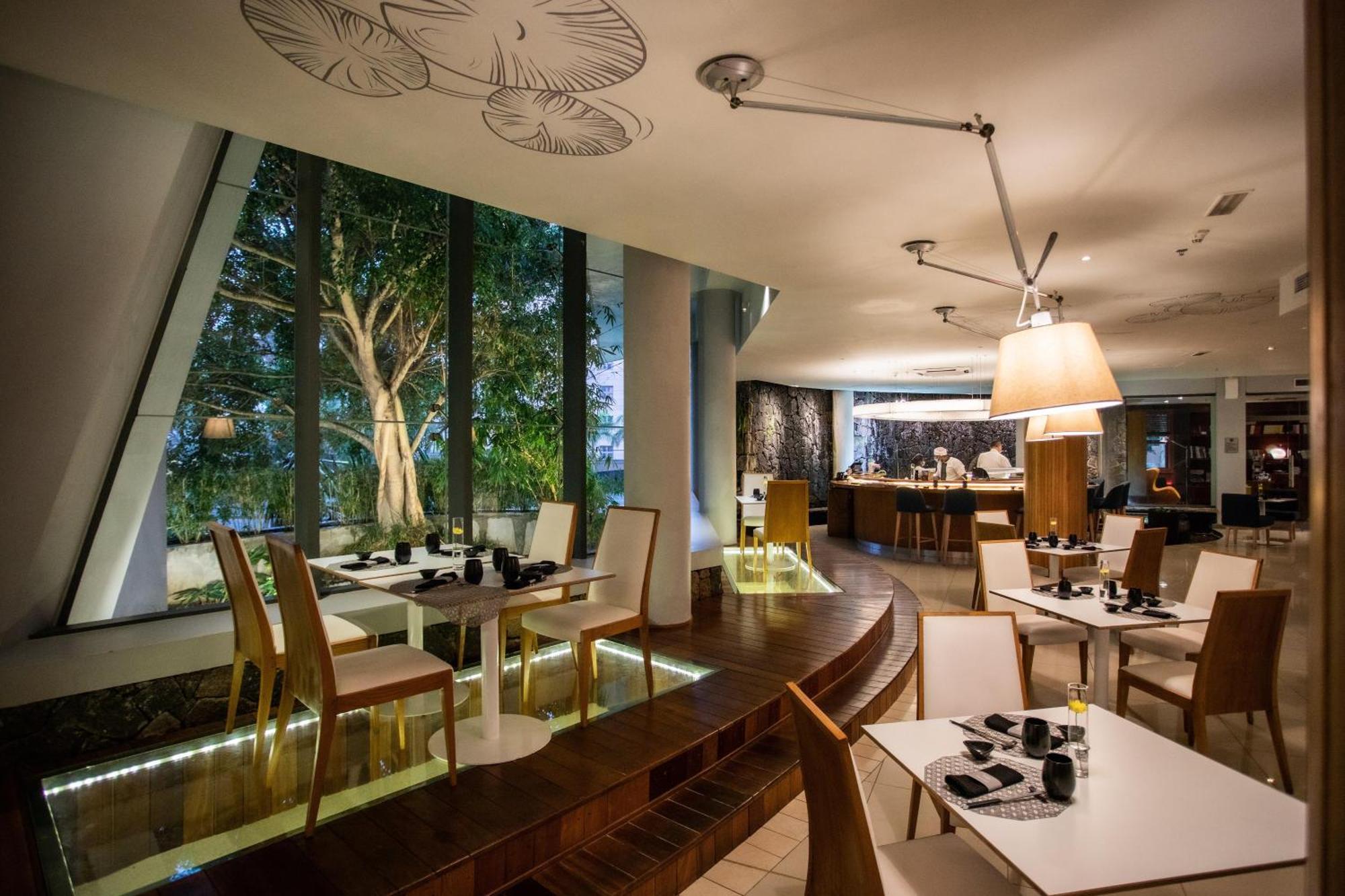 Hennessy Park Hotel Катр-Борн Екстер'єр фото