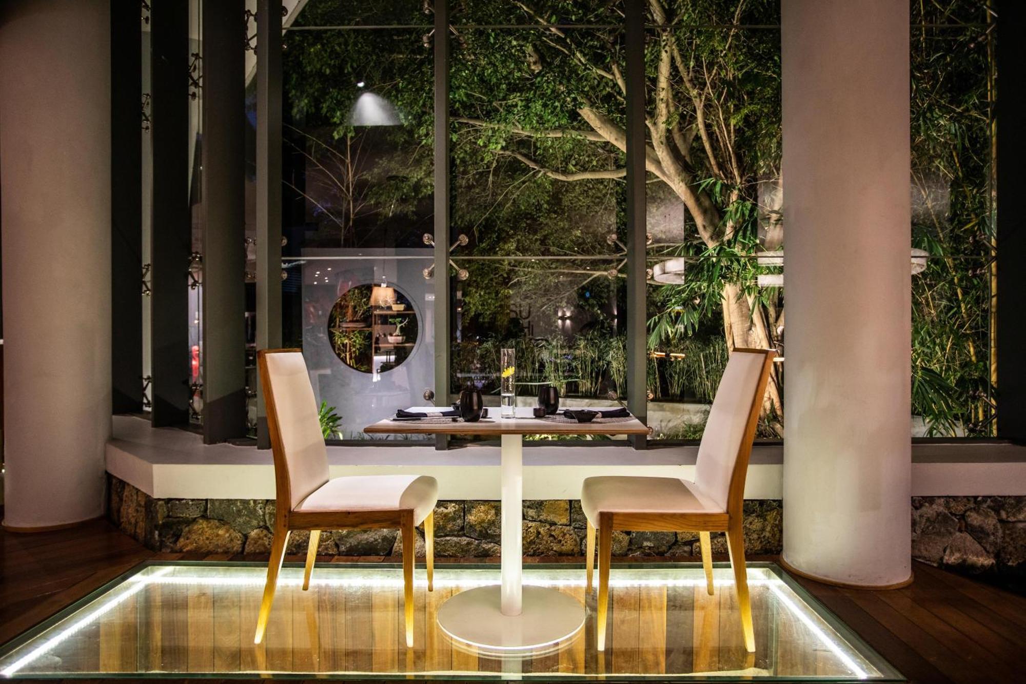Hennessy Park Hotel Катр-Борн Екстер'єр фото