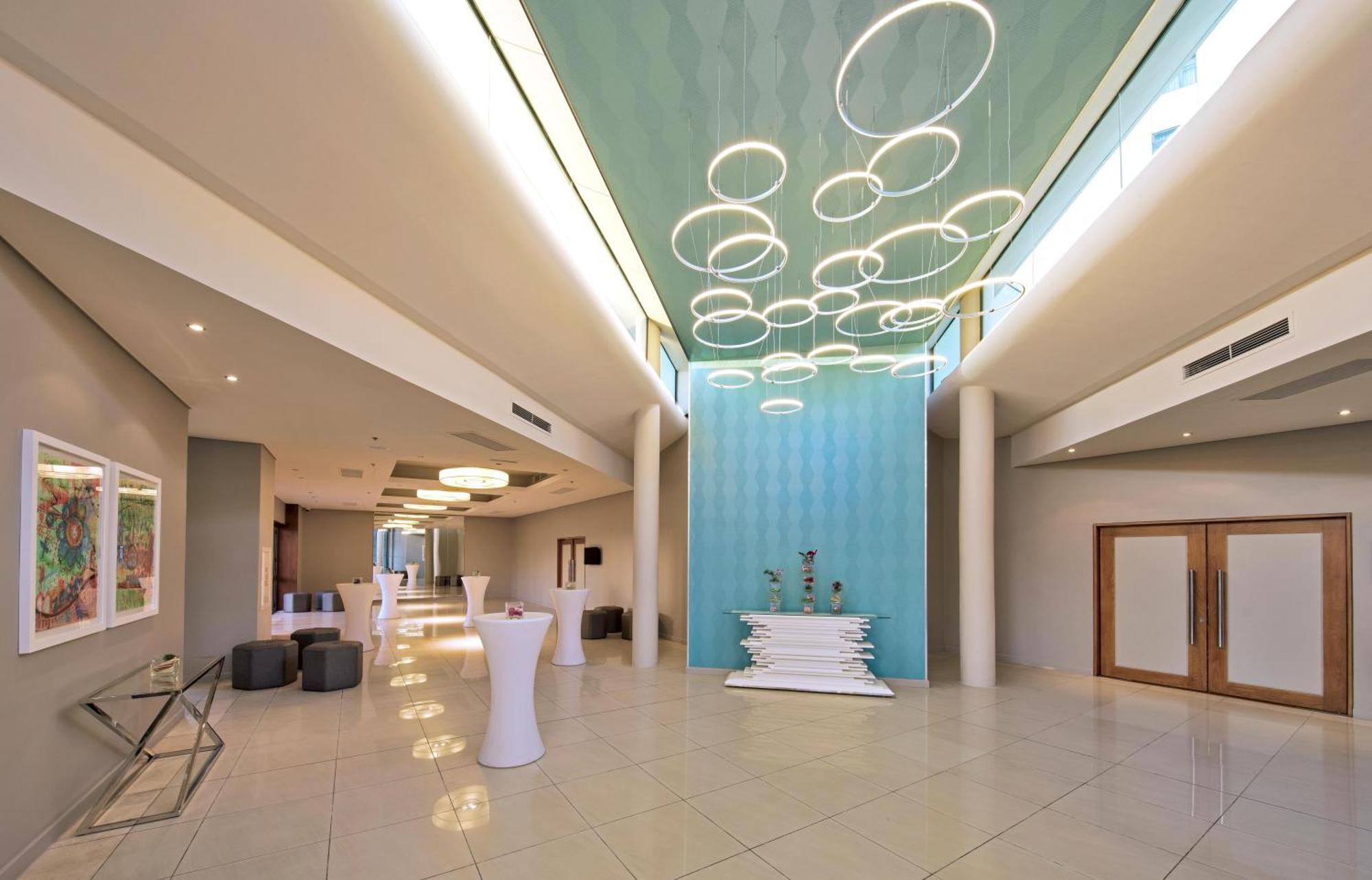 Hennessy Park Hotel Катр-Борн Екстер'єр фото