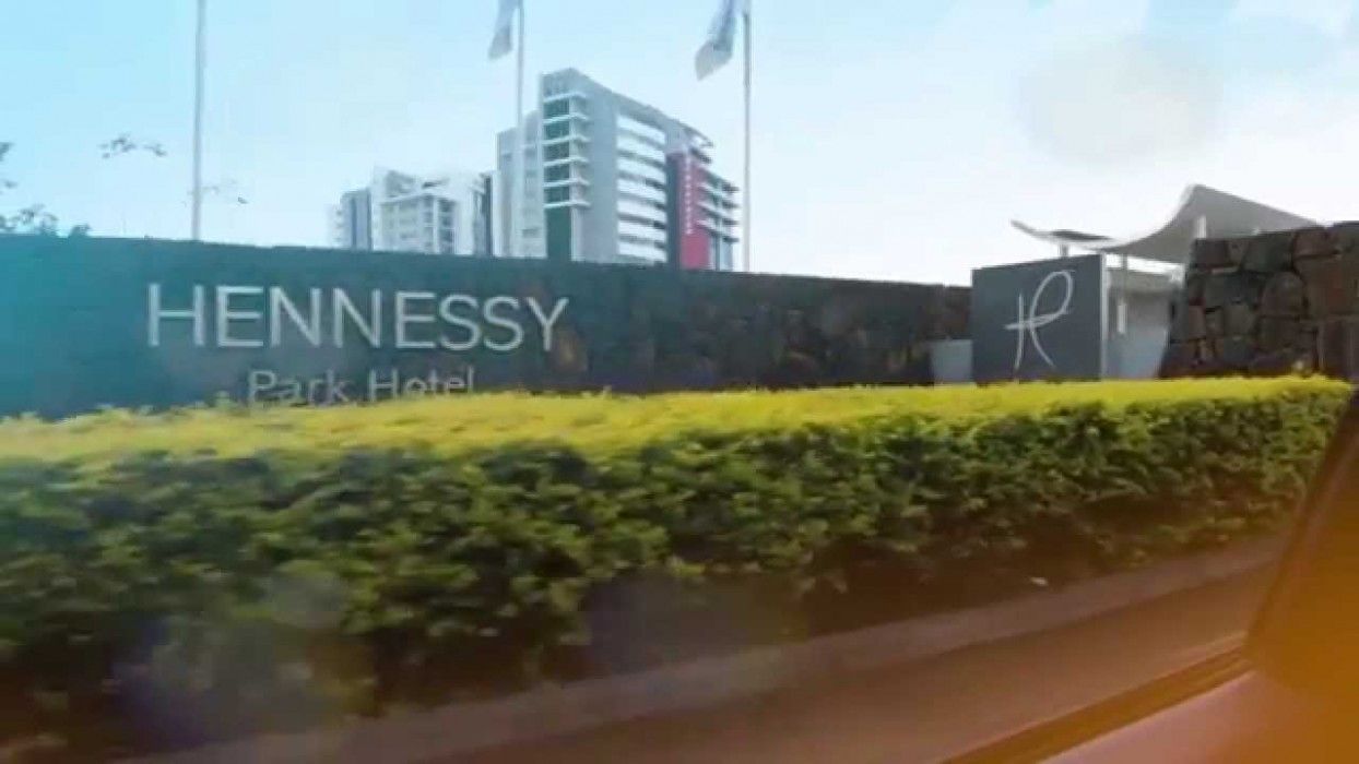 Hennessy Park Hotel Катр-Борн Екстер'єр фото